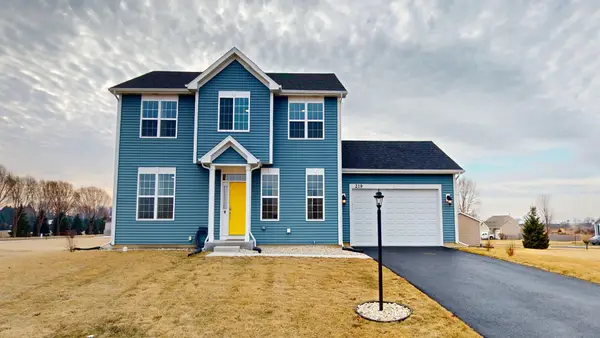 219 Deer Run Trail, Poplar Grove, IL 61065