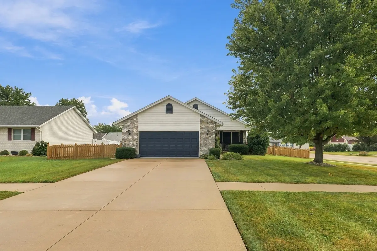 136 N Van Buren Avenue, Bradley, IL 60915 - #1