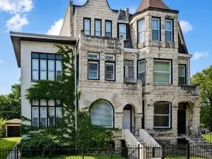 611 E 50th Place, Chicago, IL 60615 - #1