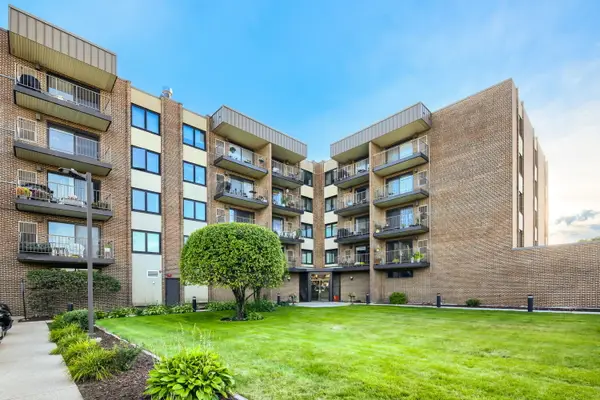 7707 W Irving Park Road #202, Chicago, IL 60634