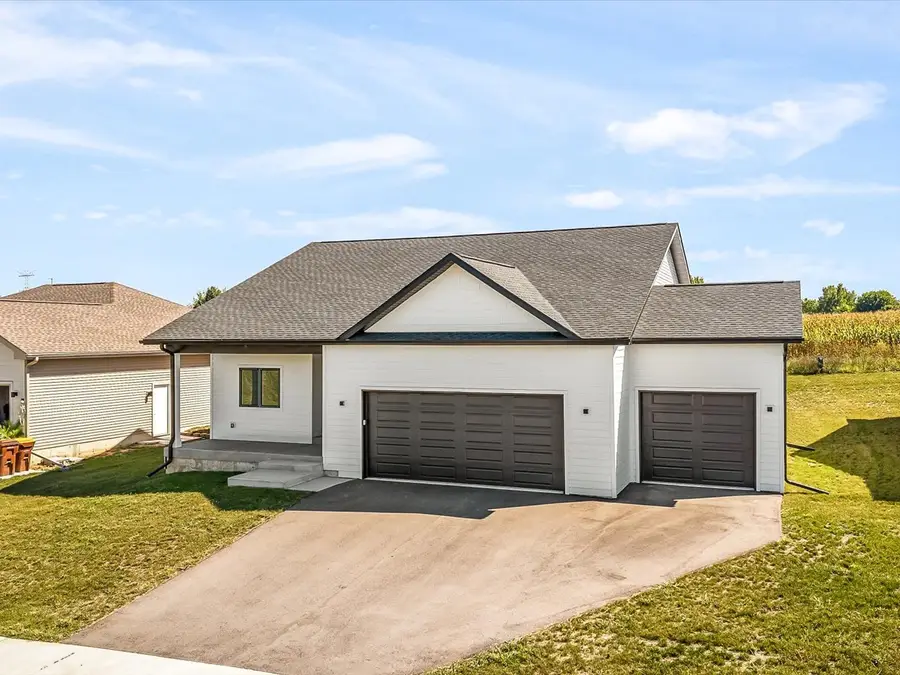 8557 Blue River Road, Rockford, IL 61107 - #2