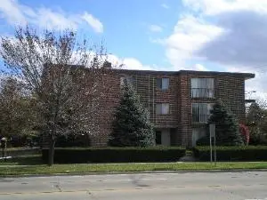 10241 Central Avenue #3D, Oak Lawn, IL 60453 - #1
