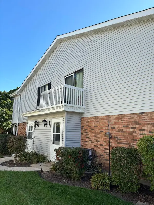 366 N Washington Court #366, Vernon Hills, IL 60061