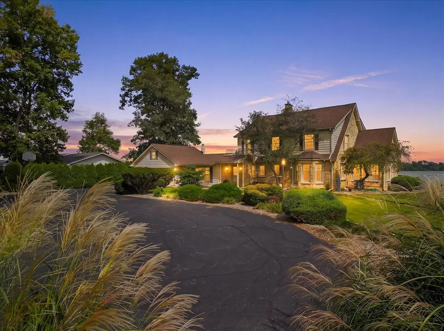2105 Riverview Road, Rock Falls, IL 61071 - #2