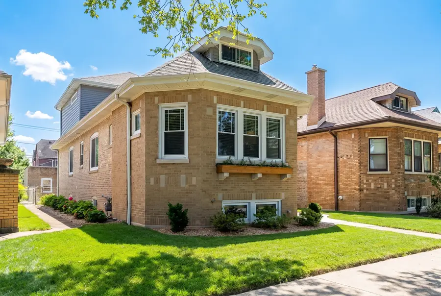 2637 W Coyle Avenue, Chicago, IL 60645 - #2