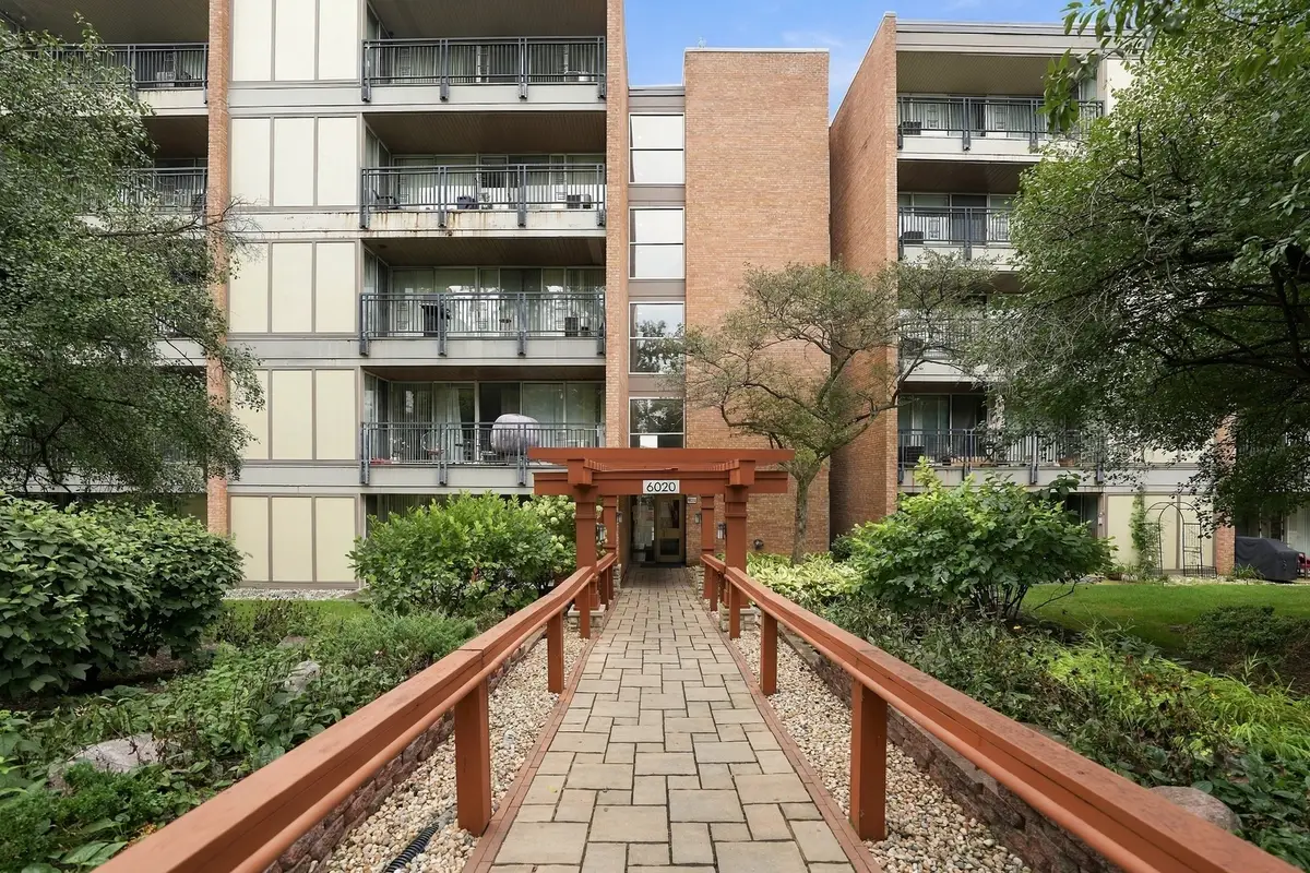6020 Oakwood Drive #4A, Lisle, IL 60532 - #1