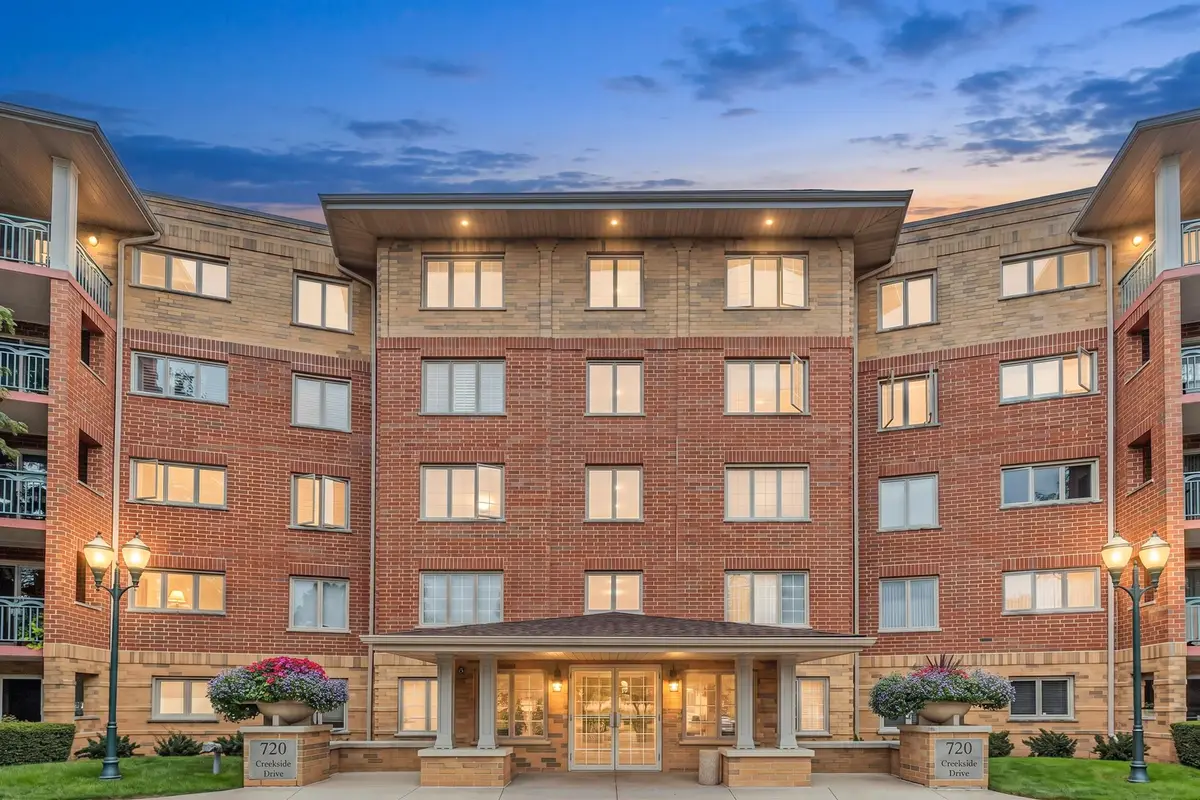 720 Creekside Drive #303, Mount Prospect, IL 60056 - #1