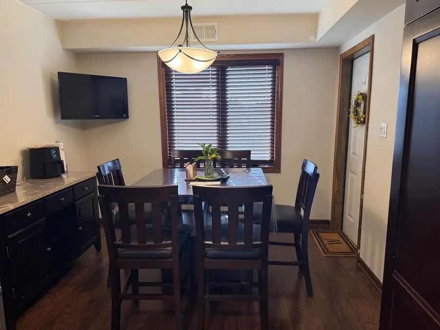5620 S Narragansett Avenue #2B, Chicago, IL 60638 - #3