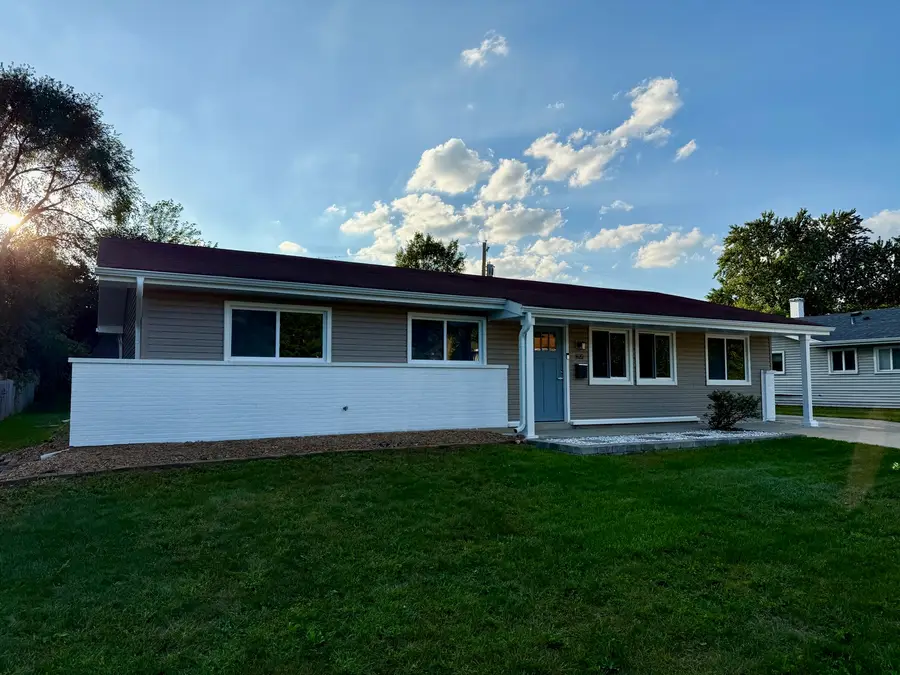 1420 Cooper Road, Hoffman Estates, IL 60169 - #2