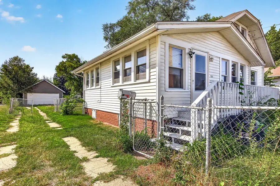 2335 11th Street, Rockford, IL 61104 - #2