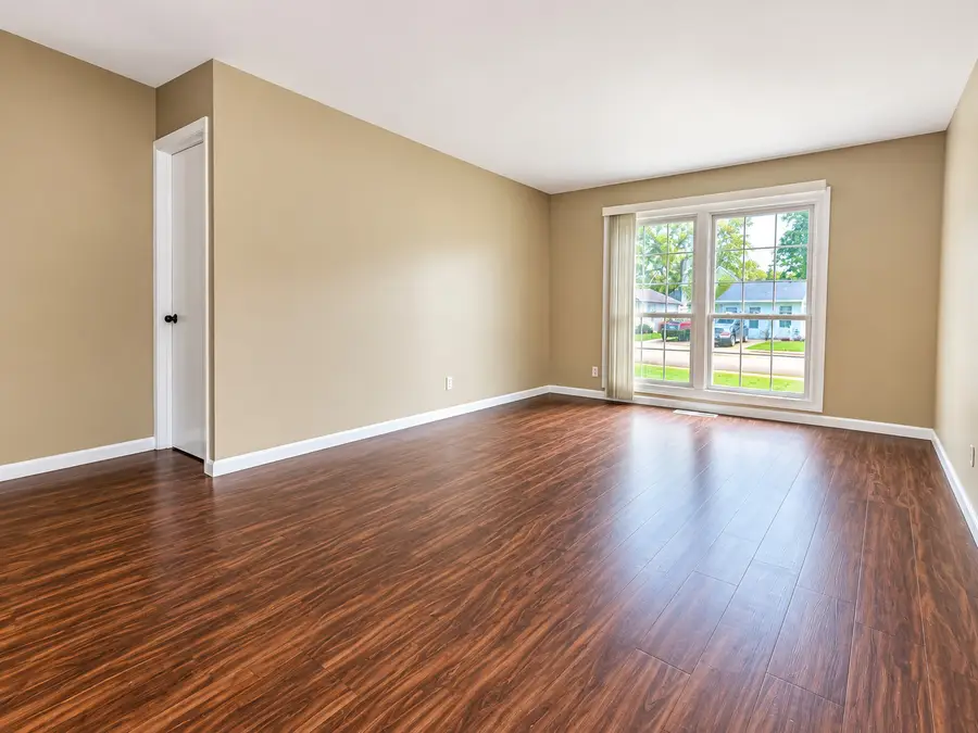 147 Birch Street, Carpentersville, IL 60110 - #2