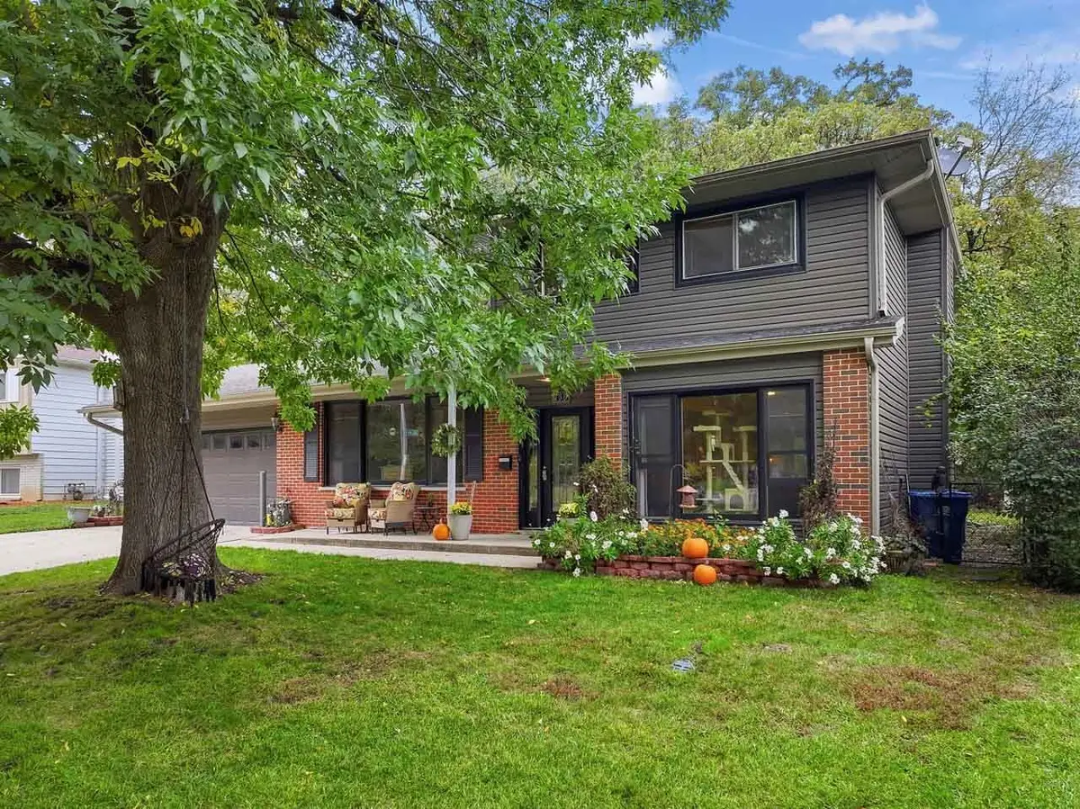 430 Spruce Drive, Schaumburg, IL 60193 - #1