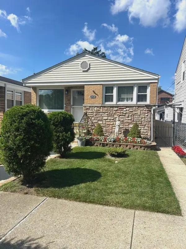 3438 N Oriole Avenue, Chicago, IL 60634