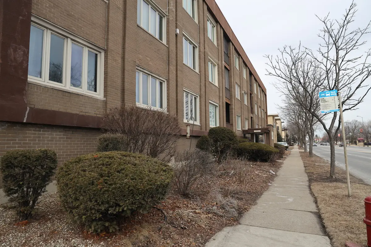 10048 S Pulaski Road #2C, Oak Lawn, IL 60453 - #1