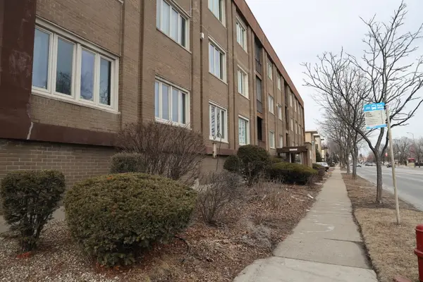10048 S Pulaski Road #2C, Oak Lawn, IL 60453