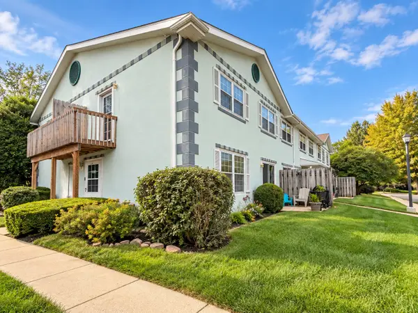1083 Greenwood Circle, Woodstock, IL 60098