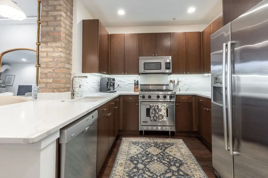 3133 N Lakewood Avenue #2F, Chicago, IL 60657 - #3