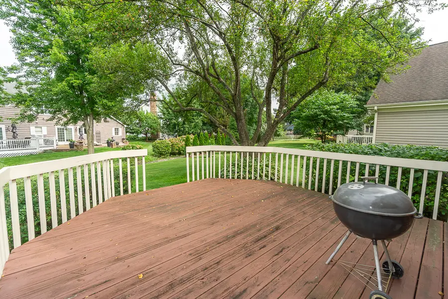 2157 N Lake Shore Circle, Arlington Heights, IL 60004 - #2
