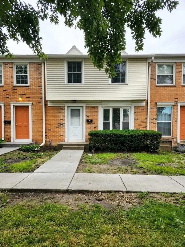 3152 Medford Court #3152, Streamwood, IL 60107