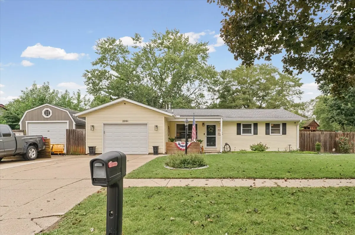 2201 Clover Lane, Champaign, IL 61821 - #1