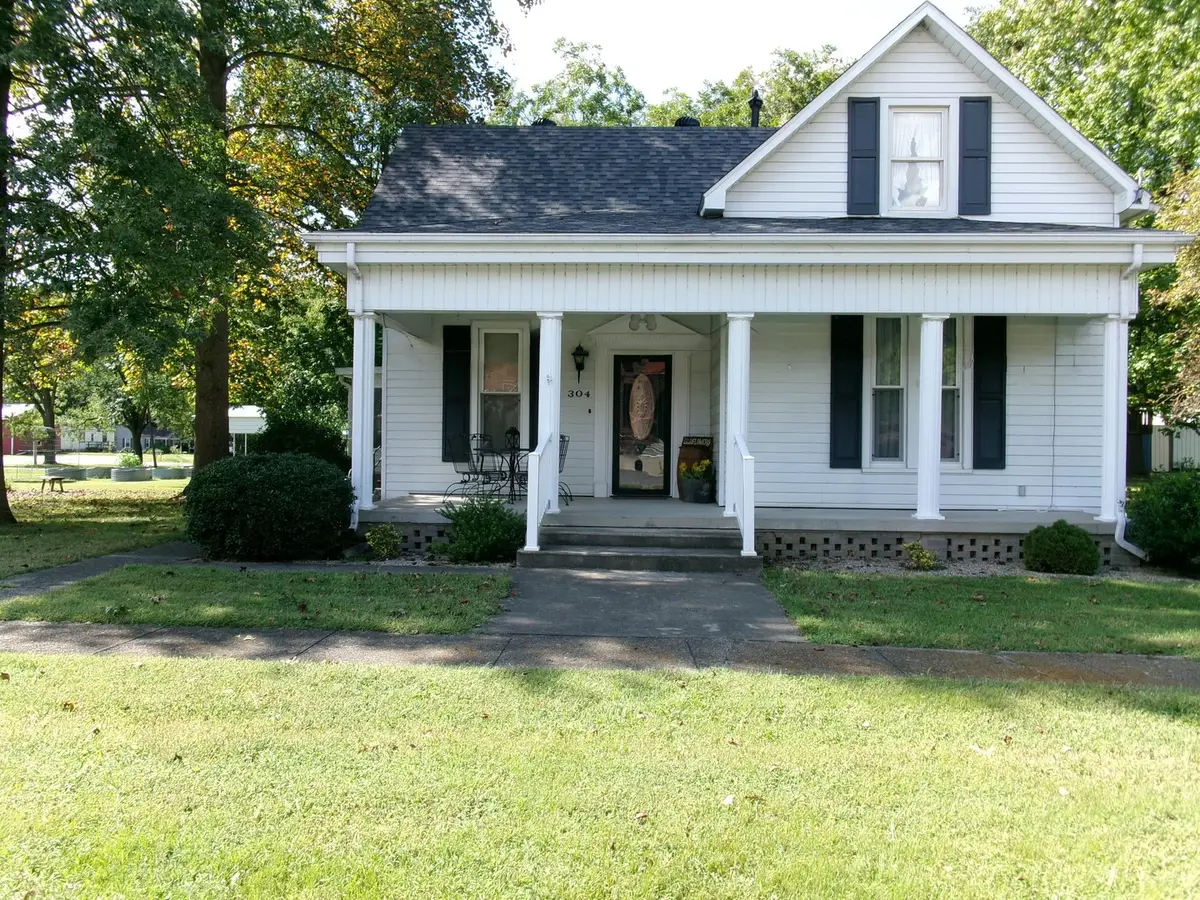 304 South Powell Street, Norris City, IL 62869 - #1