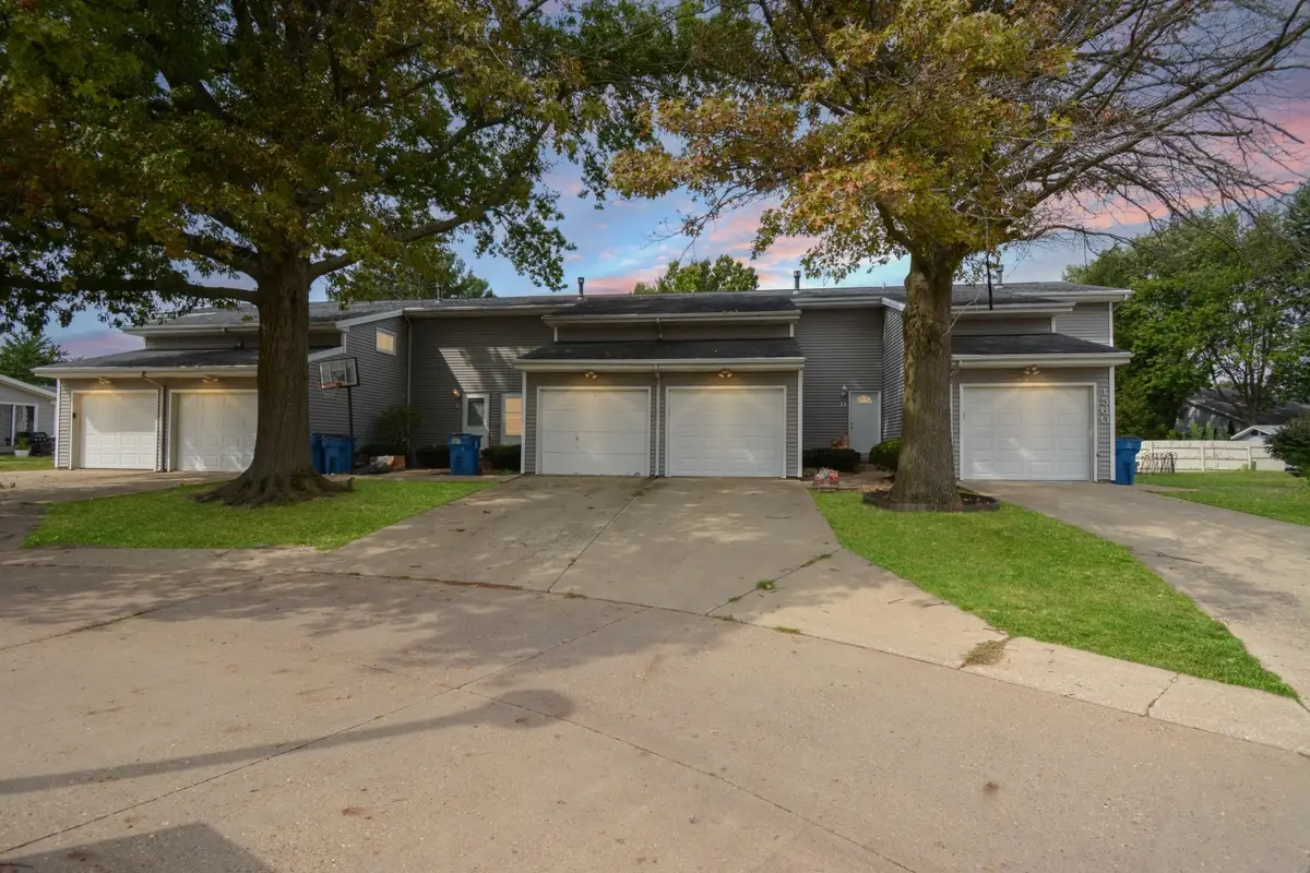 1560 Hunt Drive #D, Normal, IL 61761 - #1