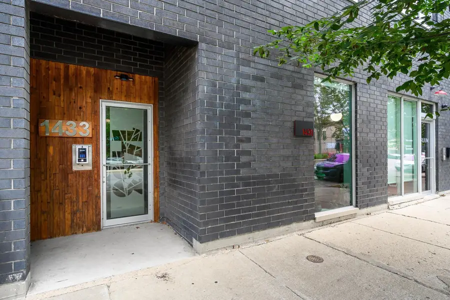 1433 N Ashland Avenue #3NE, Chicago, IL 60622 - #2