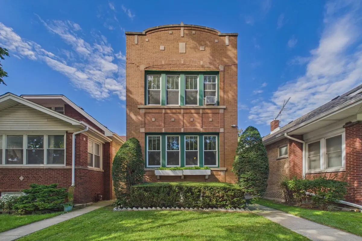6554 N Campbell Avenue, Chicago, IL 60645 - #1