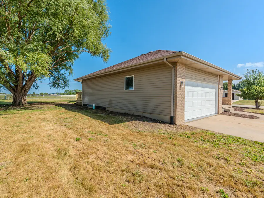 411 Shamrock Lane, Manteno, IL 60950 - #3