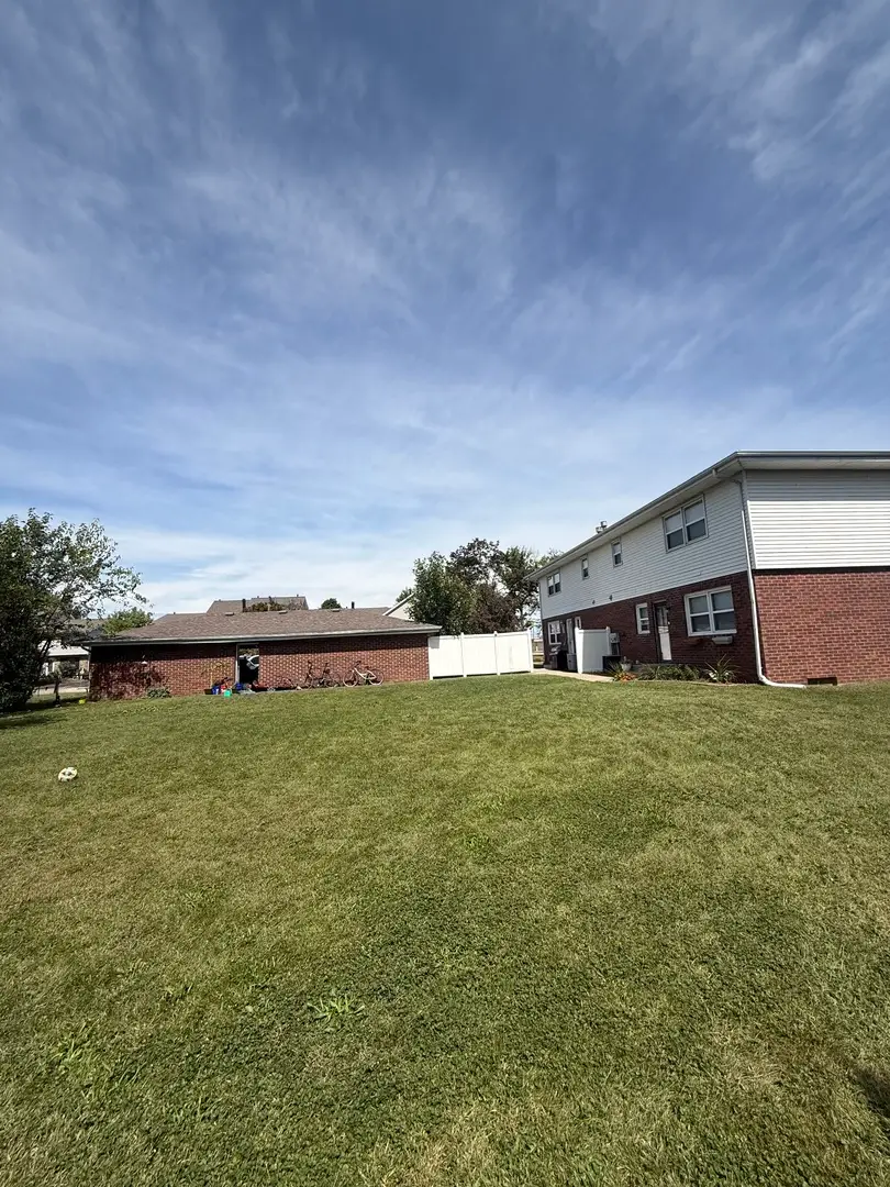 201 S Towanda Avenue, Normal, IL 61761 - #3