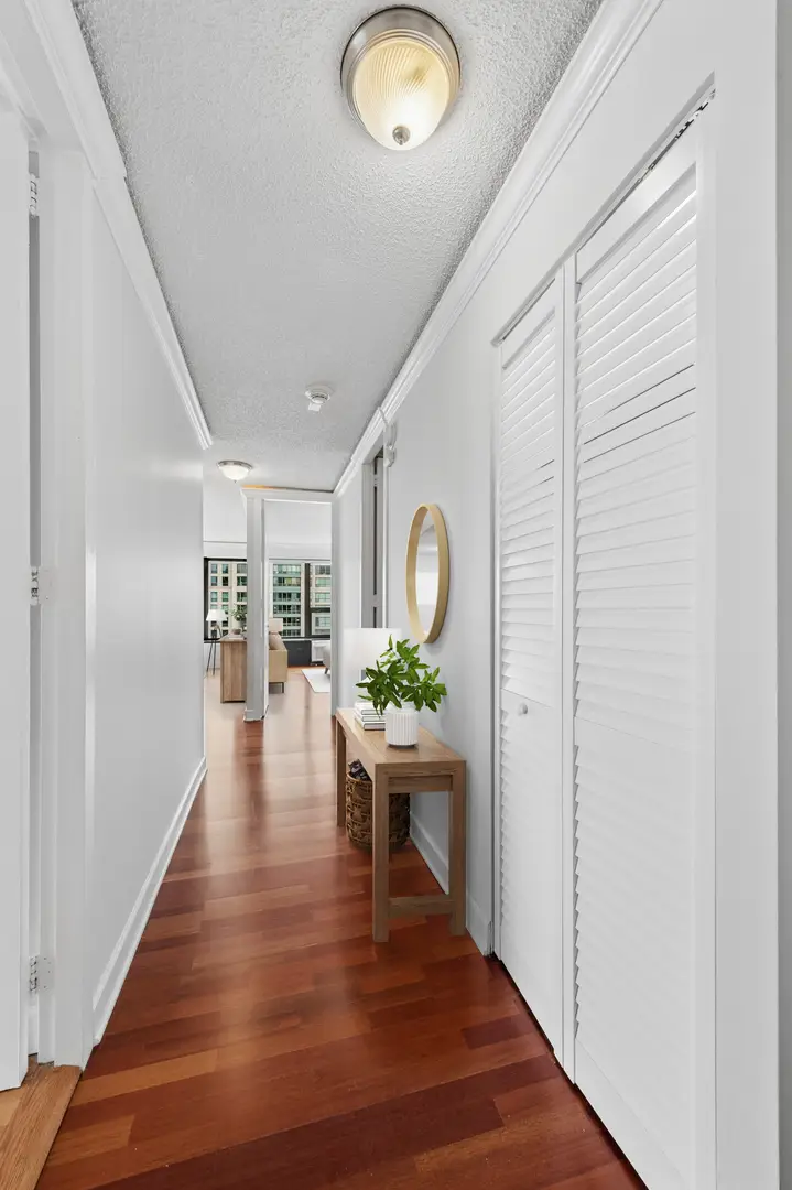 30 E Huron Street #5009, Chicago, IL 60611 - #2