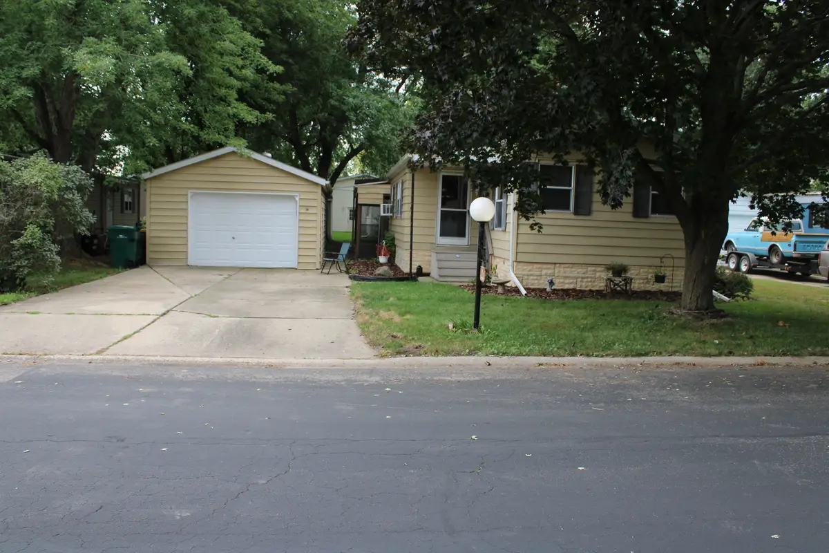 92 Oak Avenue, Sandwich, IL 60548 - #1