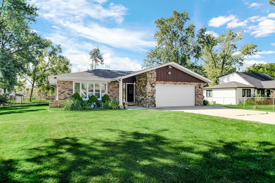7903 W 102nd Street, Palos Hills, IL 60465 - #3
