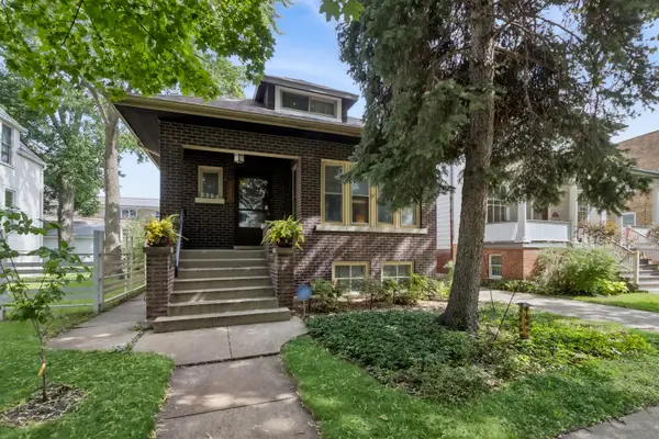 5249 N Sawyer Avenue, Chicago, IL 60625