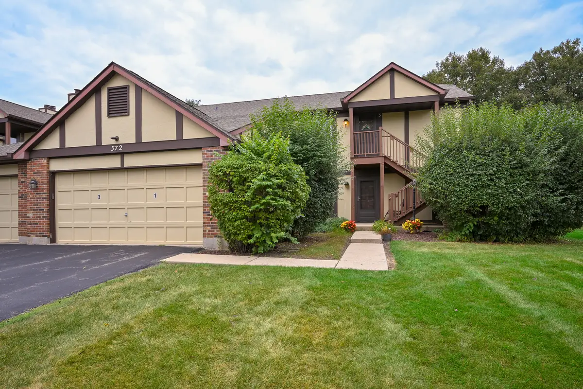 372 Sandhurst Circle #3, Glen Ellyn, IL 60137 - #1