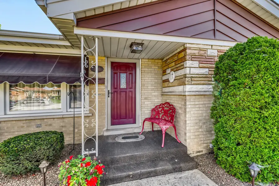 3903 153rd Street, Midlothian, IL 60445 - #2