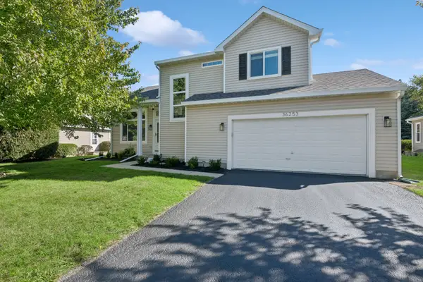 36253 N Bridlewood Avenue, Gurnee, IL 60031