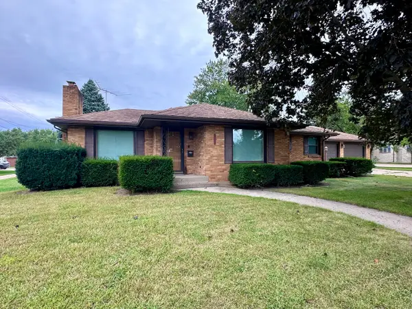 1507 Ave F, Sterling, IL 61081
