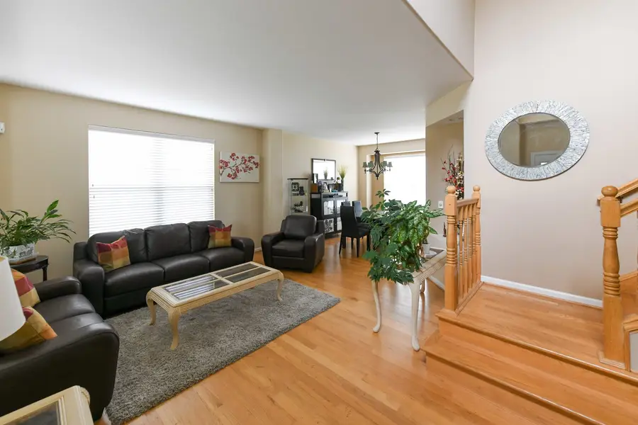 687 E Lenox Lane, Palatine, IL 60074 - #2