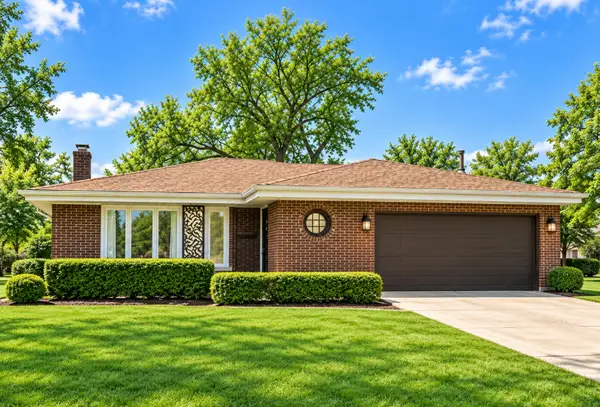 2838 Sunnyside Avenue, Westchester, IL 60154