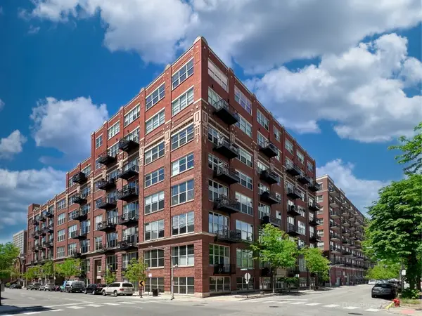 1500 W Monroe Street #205, Chicago, IL 60607