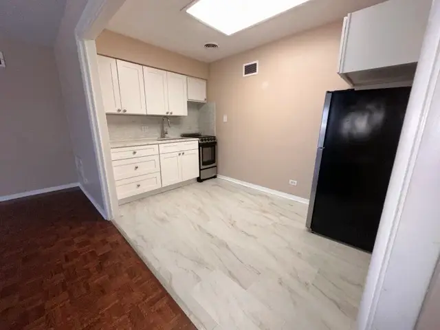 8701 S Mozart Avenue #3, Evergreen Park, IL 60805 - #3