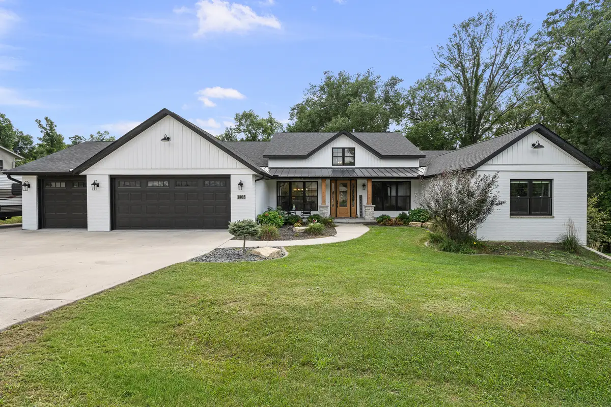1805 Ridgefield Drive, Port Byron, IL 61275 - #1