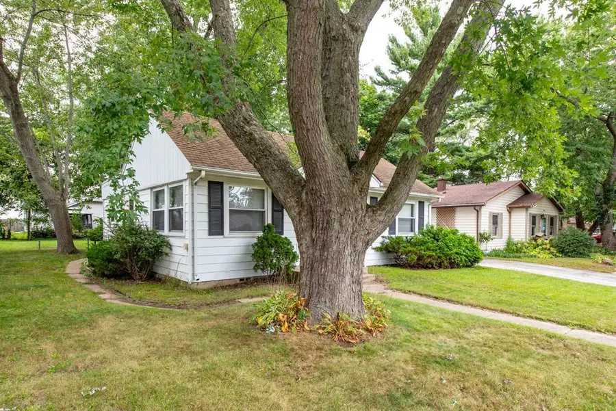 1220 Fulton Avenue, Winthrop Harbor, IL 60096 - #3