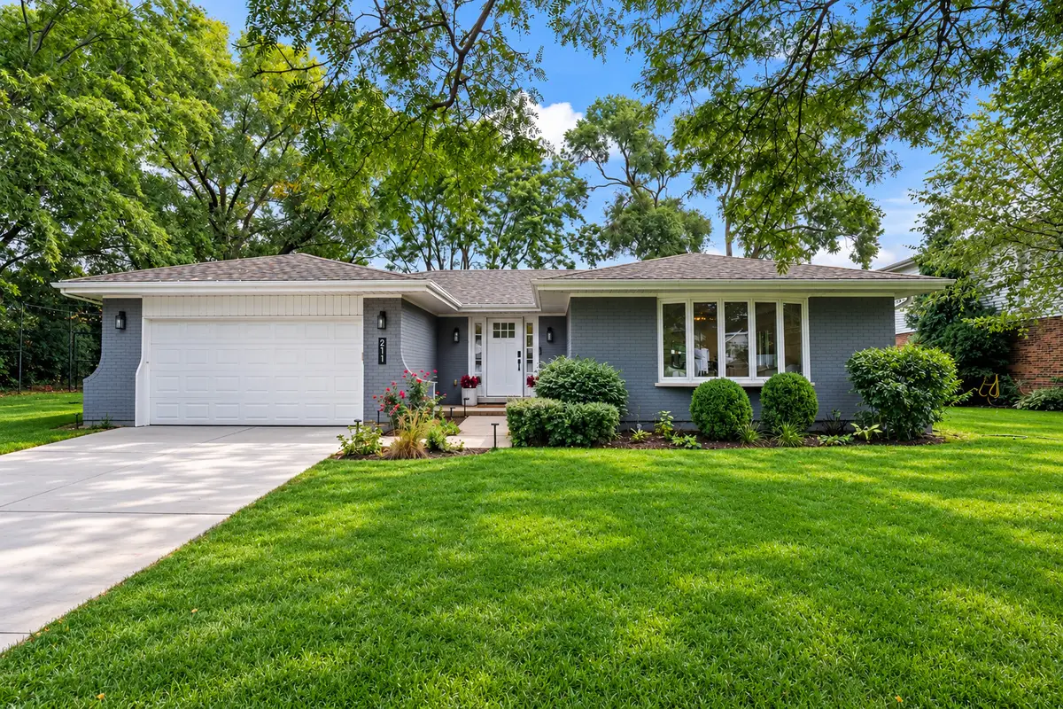 211 S Leonard Lane, Arlington Heights, IL 60005 - #1