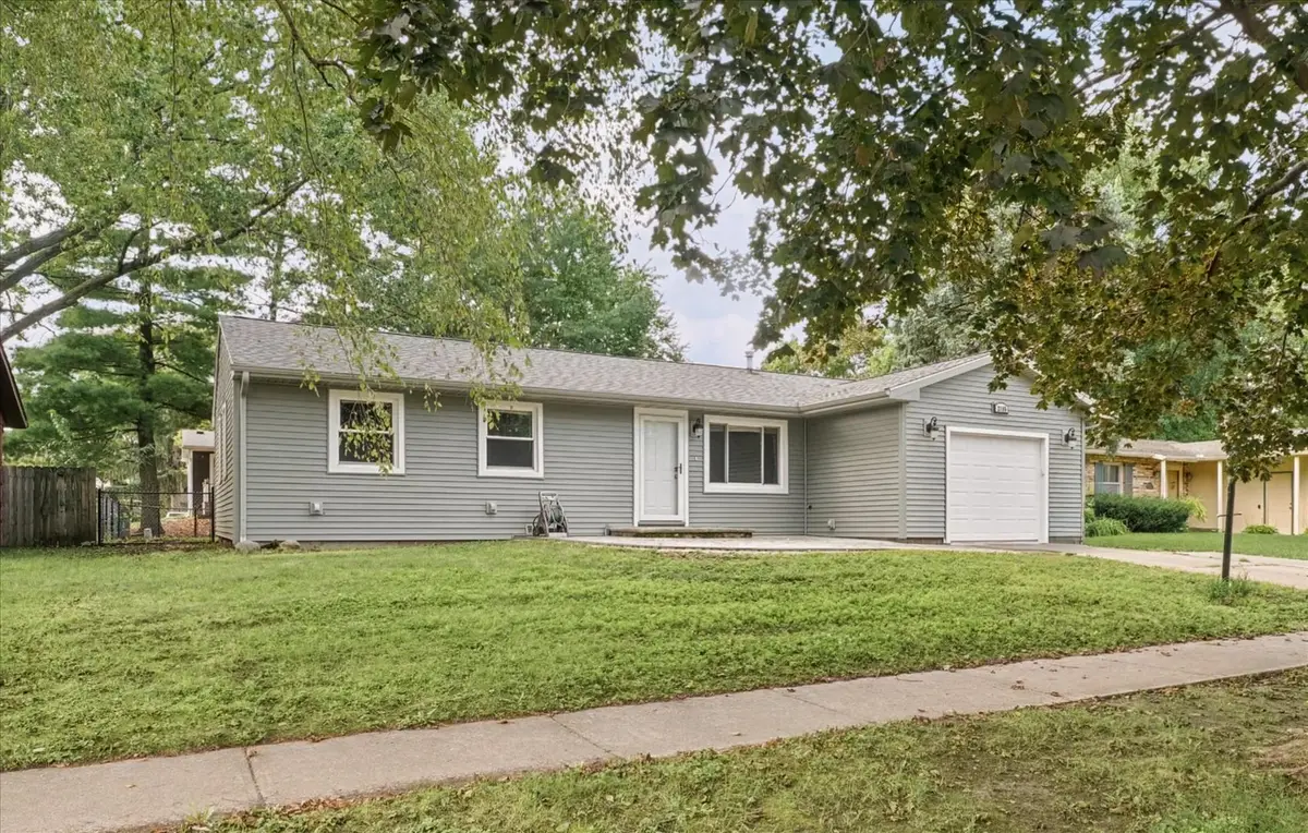 2105 Blackthorn Drive, Champaign, IL 61821 - #1