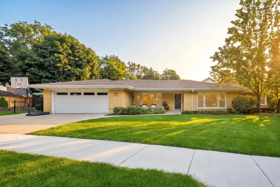 677 Wingate Road, Glen Ellyn, IL 60137 - #2