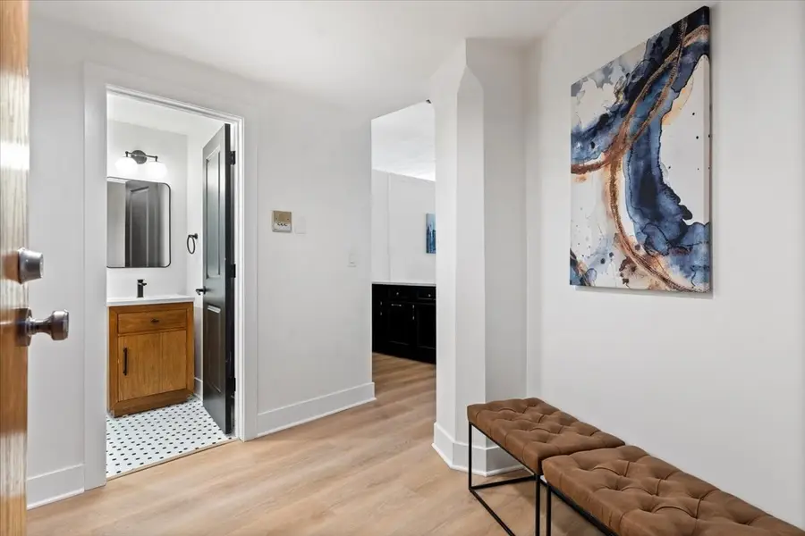 3323 N Paulina Street #3E, Chicago, IL 60657 - #3