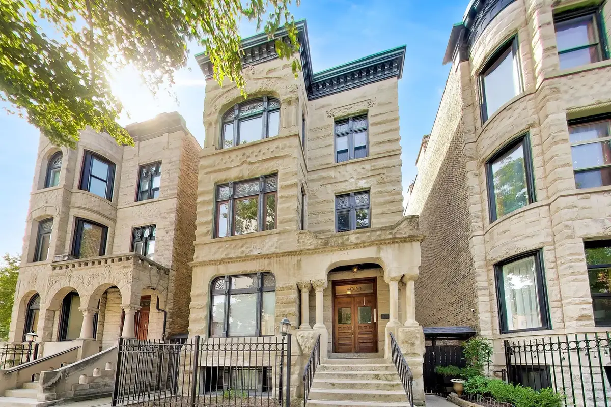 4004 N Clarendon Avenue #2, Chicago, IL 60613 - #1