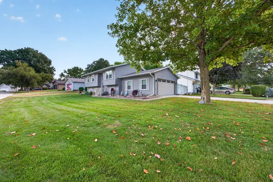 2024 Woodhavens Drive, Bloomington, IL 61701 - #3